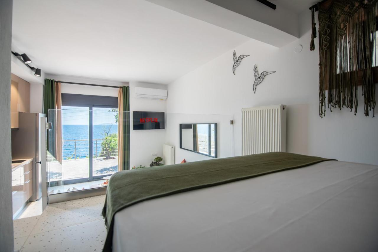 Anemos Seaside Apartment Neos Marmaras Exterior photo